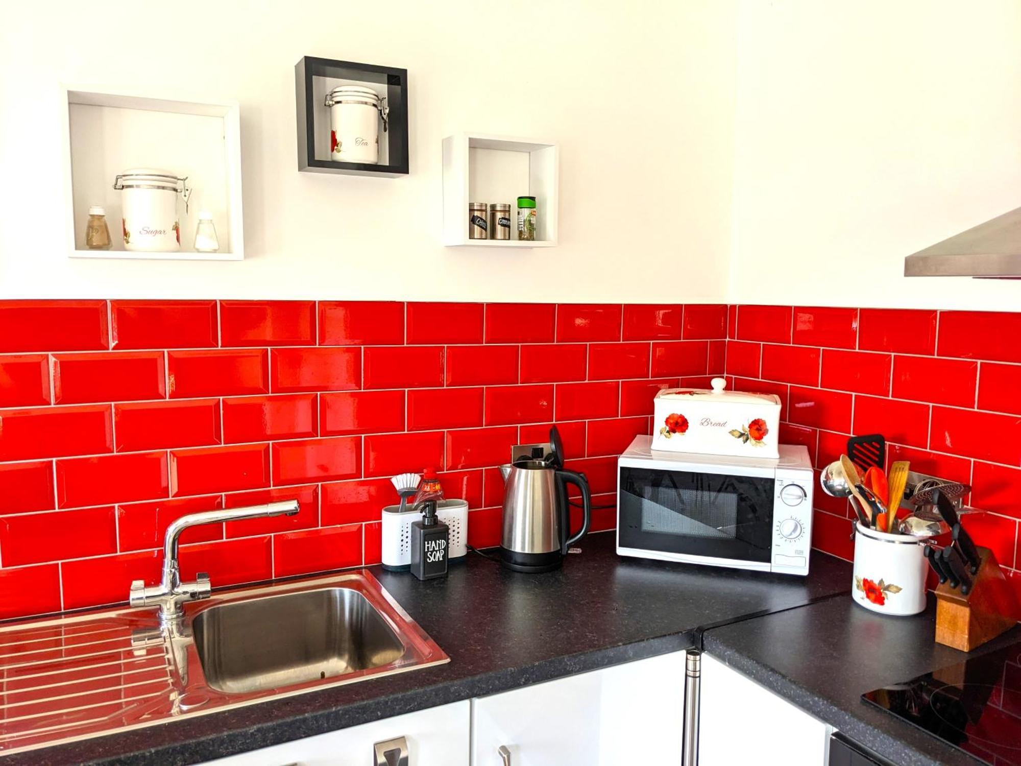 Shore Cottage - Cosy Comfort At The Sea Knights Town Eksteriør bilde